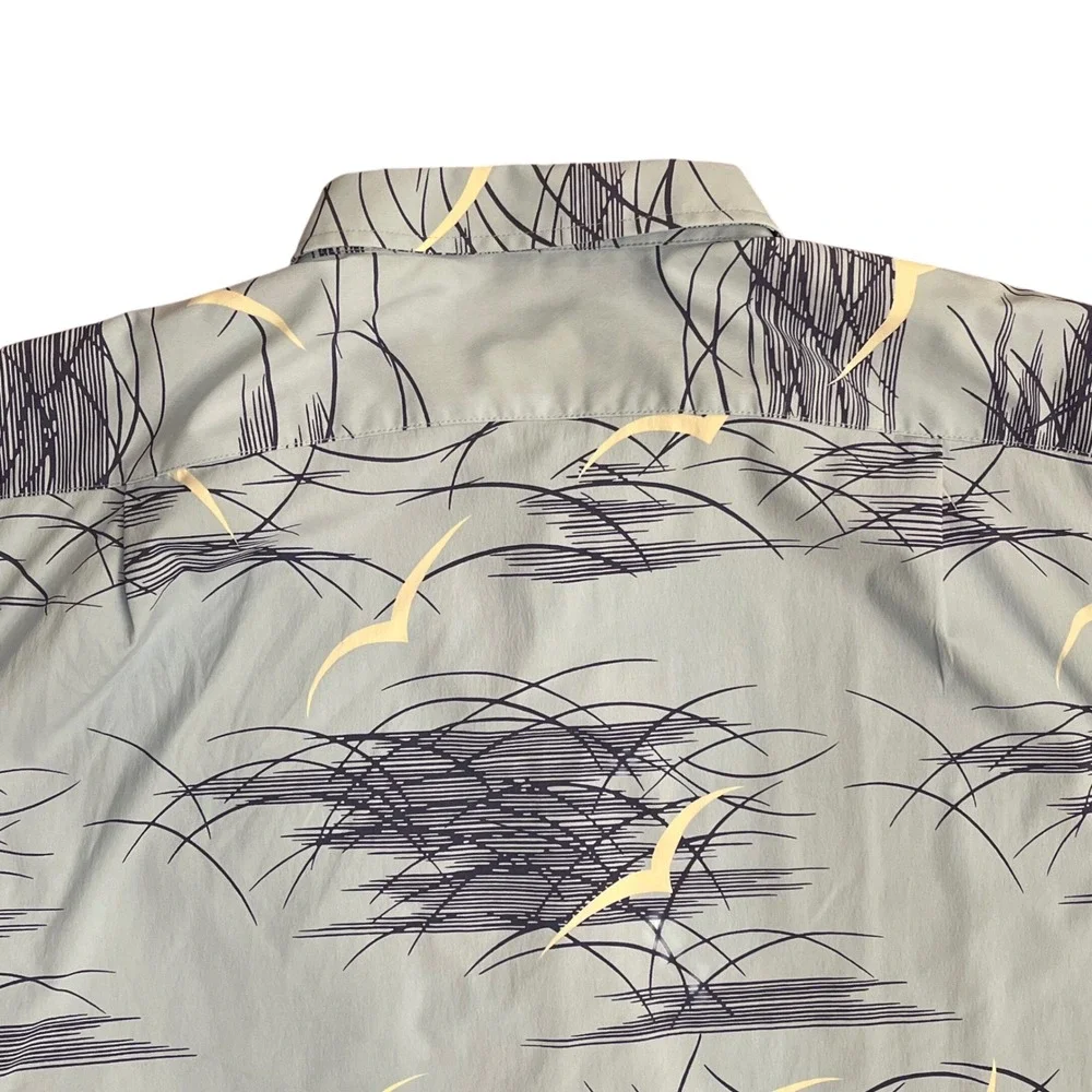 Tori Richard Button Down Shirt Mens XL Blue Abstract Seagull Tradewind Tech - Picture 5 of 9